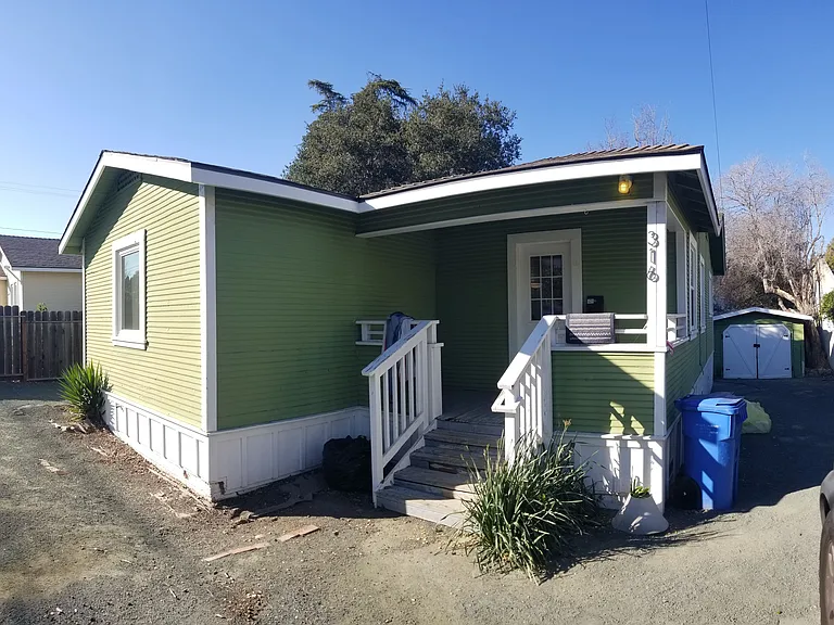 316 E Foothill Blvd — Photo 34