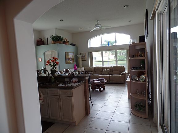 5th image of 6110 Las Colinas Cir