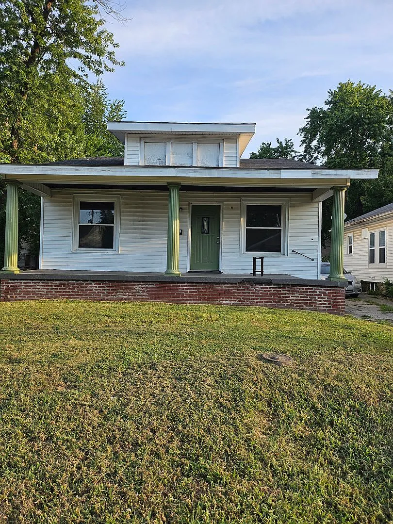 4 Bed 1 bath - EHA Approved! — Photo 1
