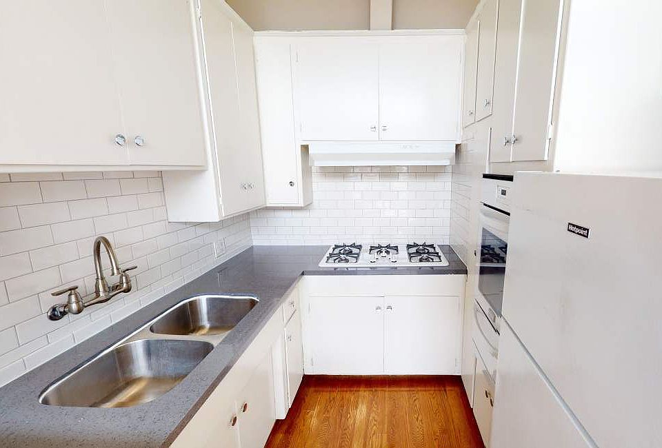 1st image of 825 Washington Ave #11449128
