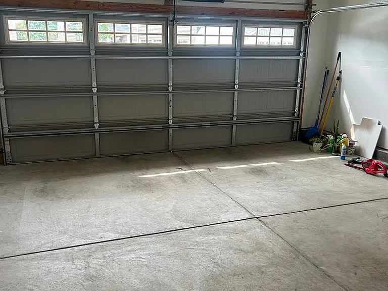 111 Portchester Ln — Photo 14
