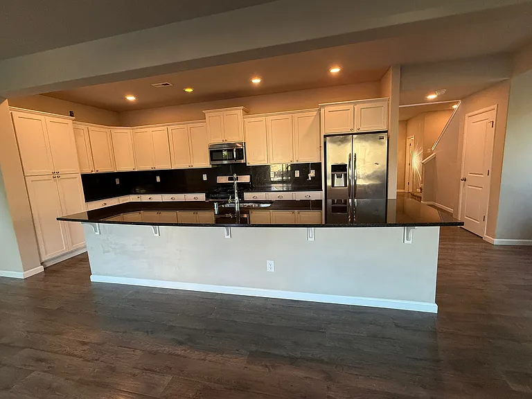 8657 Atlas Ave NE — Photo 9