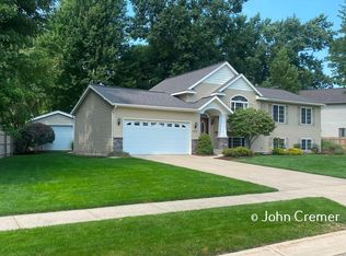 5257 Rischow Dr SW, Wyoming, MI 49509