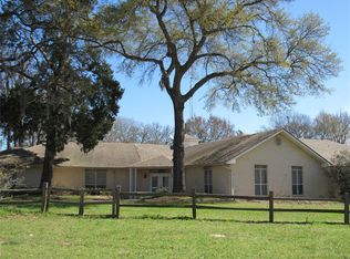 2000 Country Club Rd, Brenham, TX 77833