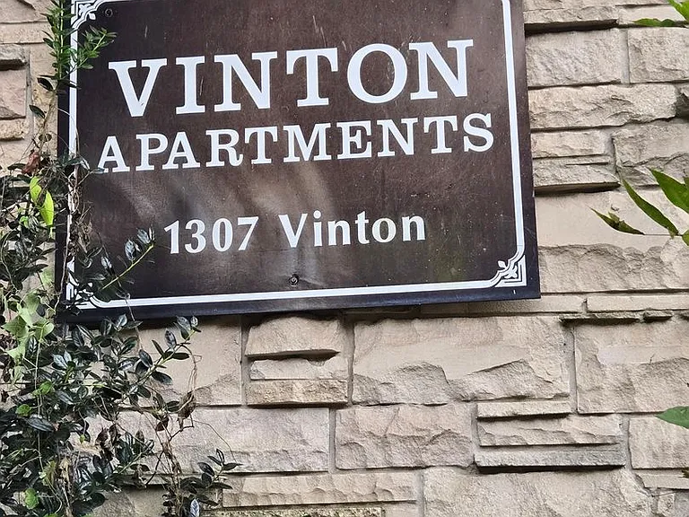 1307 Vinton Ave — Photo 8
