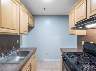 291 Broadway #1, Bayonne, NJ 07002