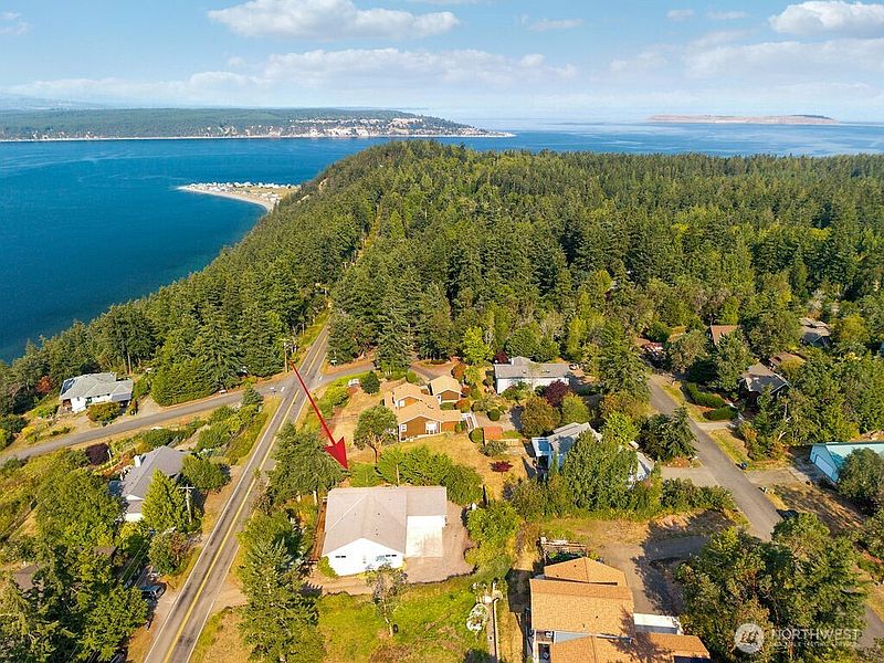 4th image of 5391 Cape George Road