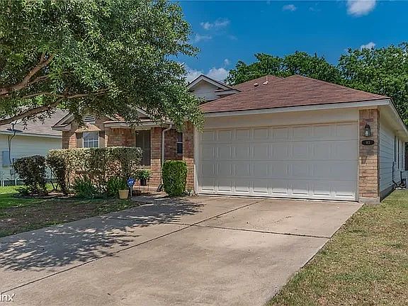 2nd image of 913 Kenneys Way