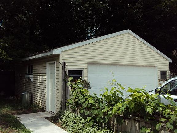 2 STALL GARAGE