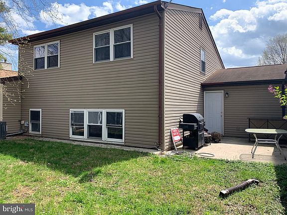 2nd image of 23 King Charles Ln