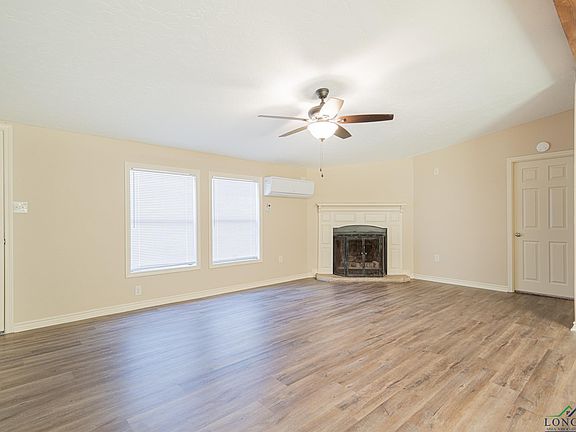 2nd image of 212 Electra Dr