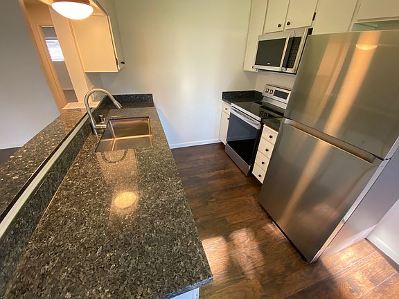 4th image of 3629 Bechelli Ln #27