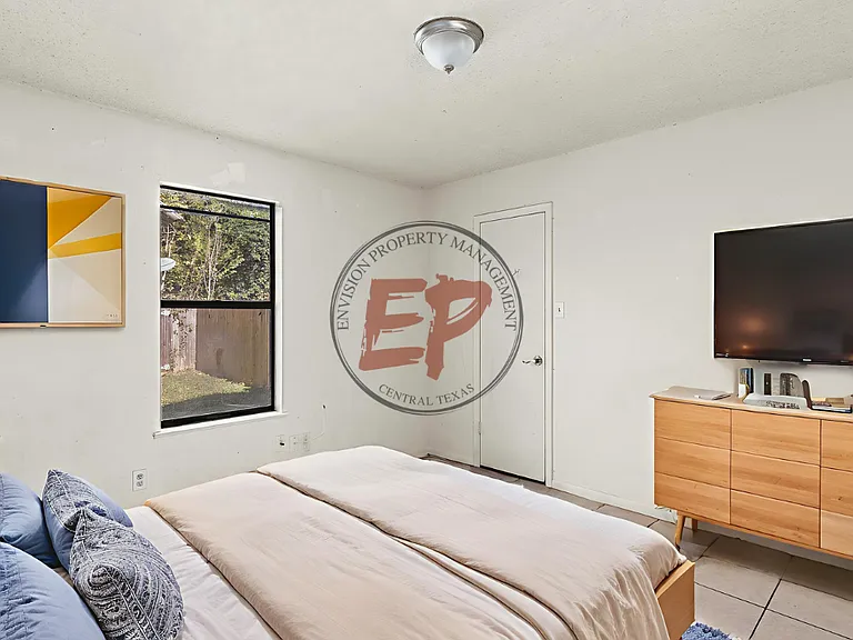 3627 Colcord Ave — Photo 6