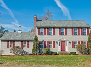 12 Helen Ln, Walpole, MA 02081