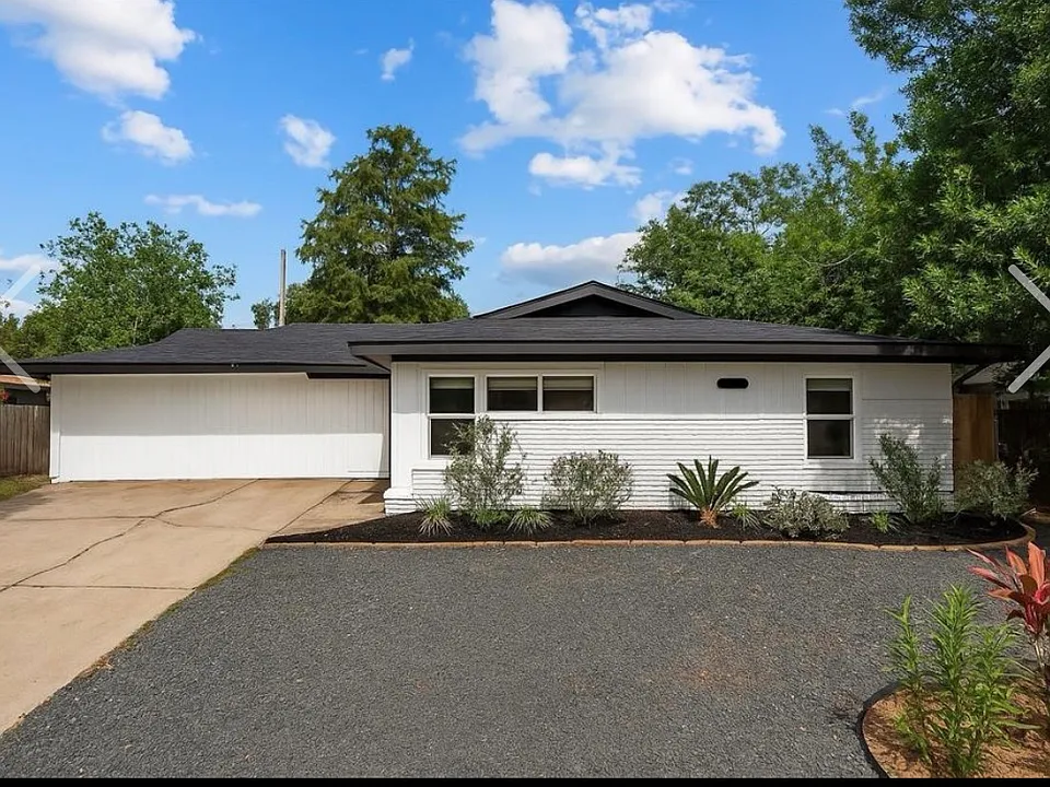 1610 Antoine Dr