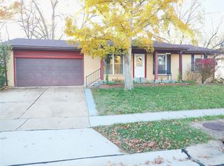 1709 Dover Trace Dr, Fenton, MO 63026