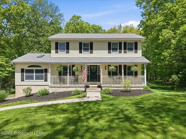 631 S Main Rd, Mountain Top, PA 18707