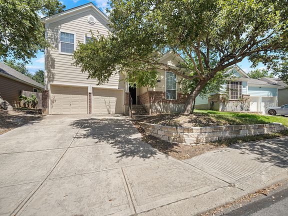 3rd image of 8703 Sarasota Woods