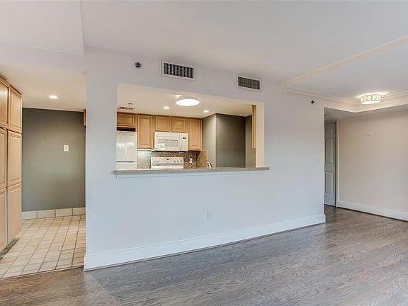 2nd image of 4242 Lomo Alto Dr APT N51