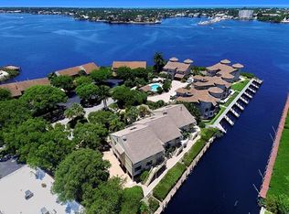 1323 Chesapeake Ave APT 2B, Naples, FL 34102