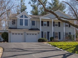 1219 Old Stable Rd, Mc Lean, VA 22102