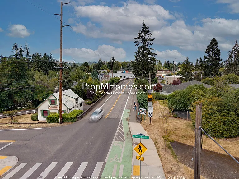 The Village at Multnomah — Photo 16