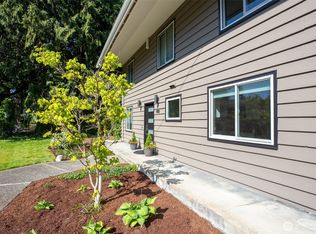 9110 NE 179th Pl, Bothell, WA 98011