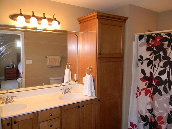 5th image of 10969 Woodford Bend Way