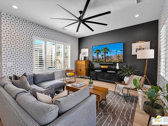 3rd image of 22 Chardonnay