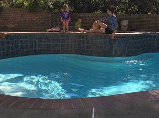 910 Brooksglen Dr, Roswell, GA 30075