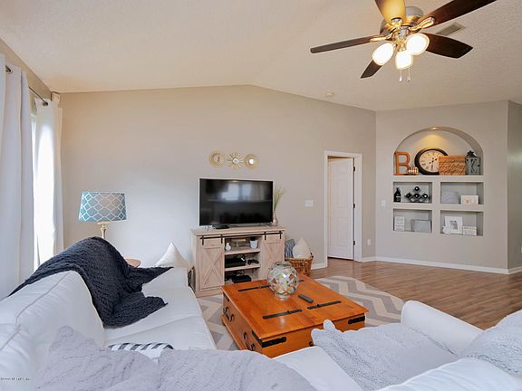 5th image of 2140 El Lago Way