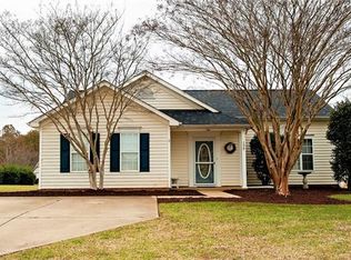 135 Brook Glen Dr, Mooresville, NC 28115