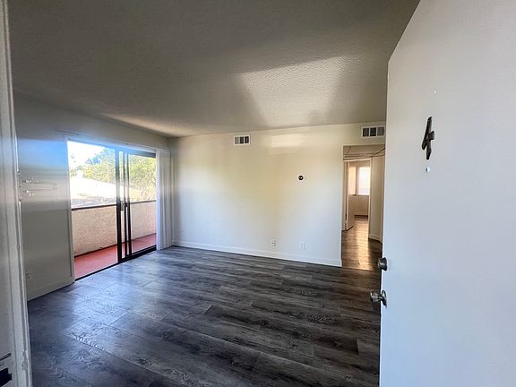 2nd image of 6456 Hazeltine Ave APT 4