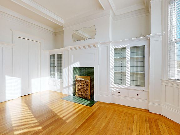 3rd image of 1457 Hyde St