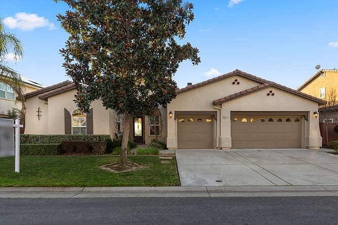 1st image of 3271 Black Oak Dr