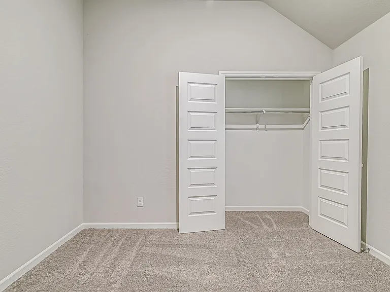 2419 Rocky Mountain Dr — Photo 23