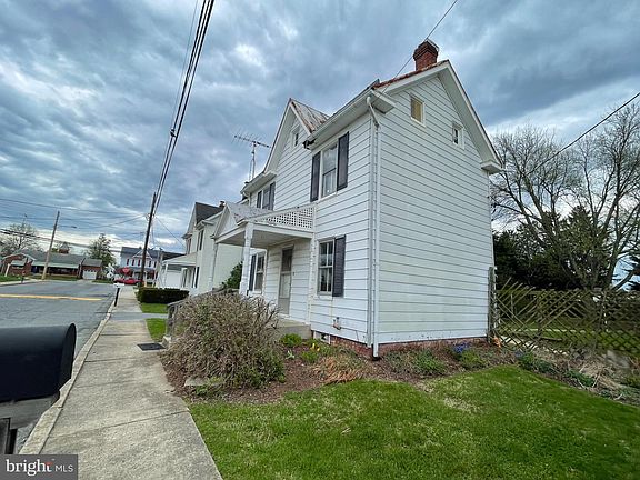 4th image of 6 Maryland Ave