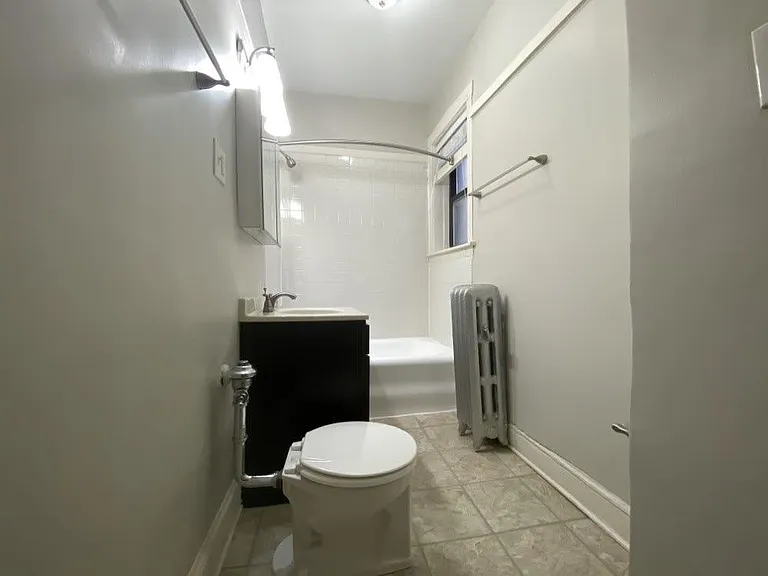 801 W Cornelia — Photo 26