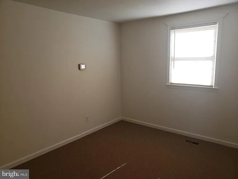 171 W Deen Ave — Photo 15