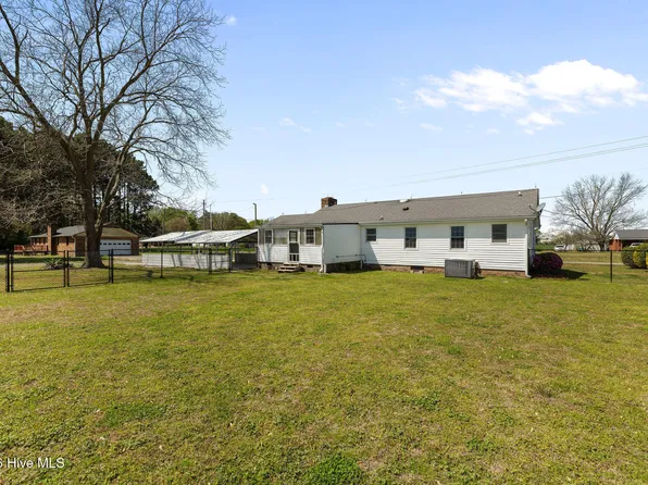 830 Indian Springs Road, Mount Olive, NC 28365