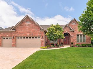 903 Spruce St, Sugar Grove, IL 60554