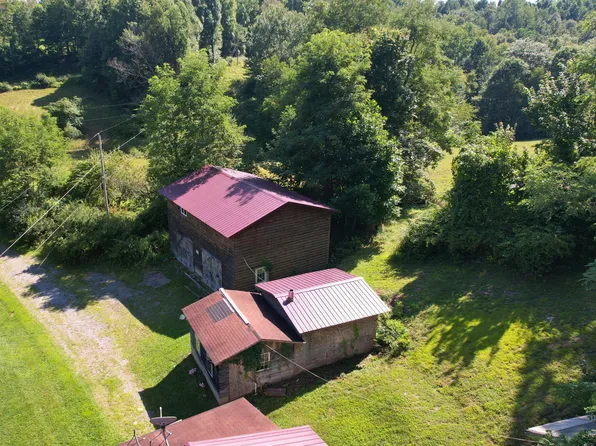 1012 1/2 Orndorff Rd, Nettie, WV 26681