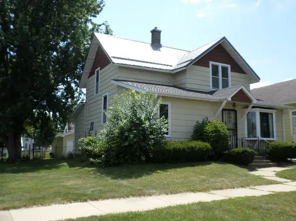 310 W Nott St, Tomah, WI 54660