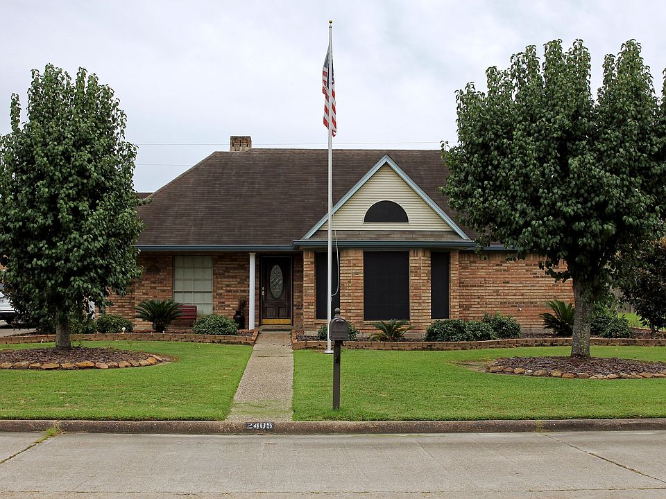 1st image of 2405 Black Oak Dr