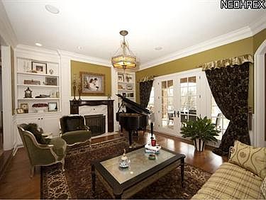 5th image of 3944 Montereale Dr