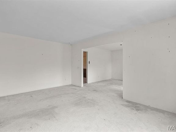 4th image of 12123 Land O Lakes Dr