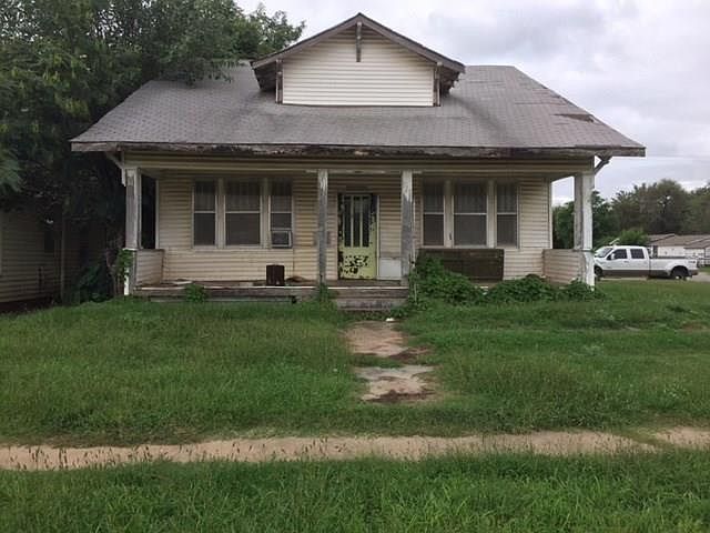 1st image of 402 E Central Blvd