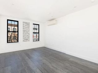 188 Green St APT 3R, Brooklyn, NY 11222