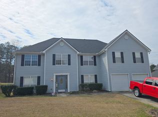 1102 Carriage Trace Cir, Stone Mountain, GA 30087