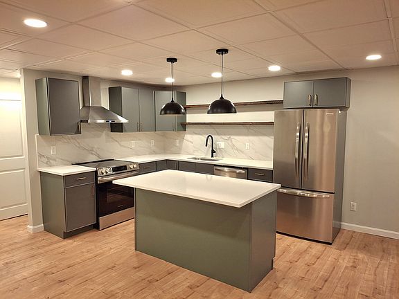 4th image of 127 Copperfield Rd #2